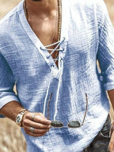 Camiseta de color liso con cuello en V grande y manga media